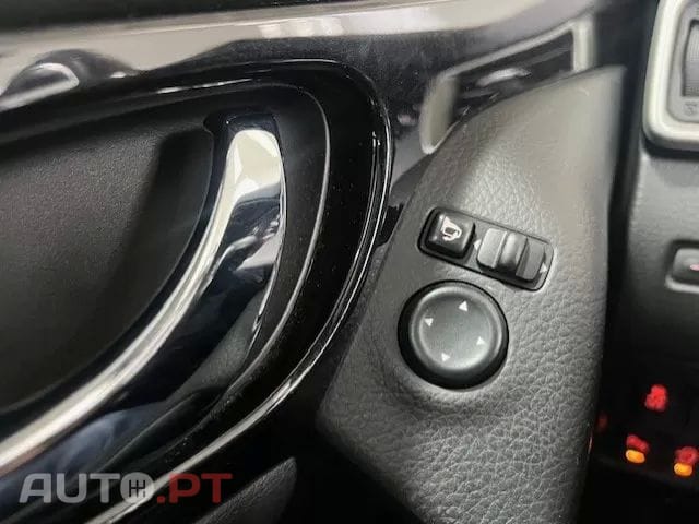 Nissan Qashqai 1.5 dCi Tekna Premium 17