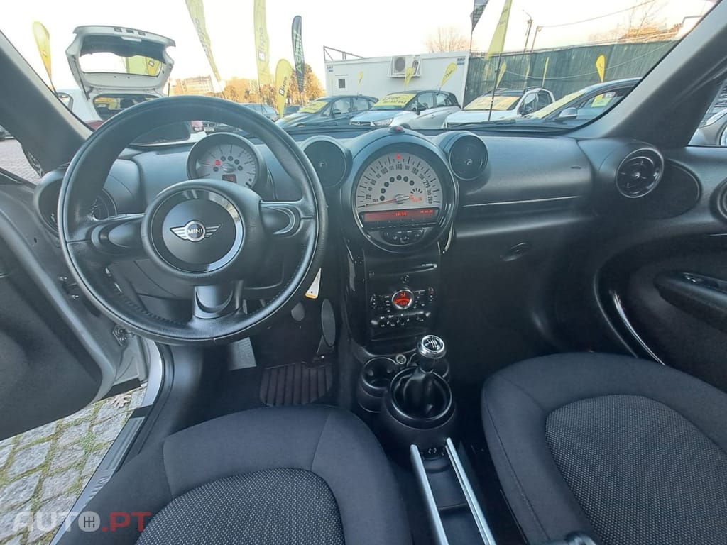 MINI Countryman One D