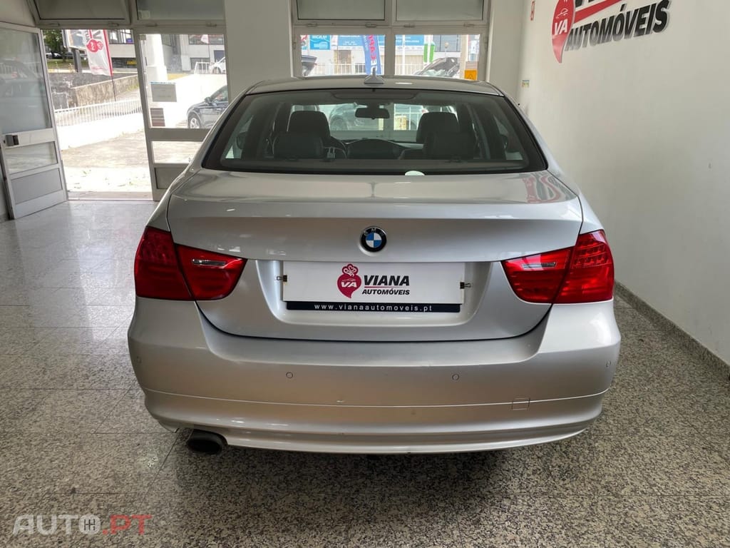 BMW 320 d EfficientDynamics Navigation
