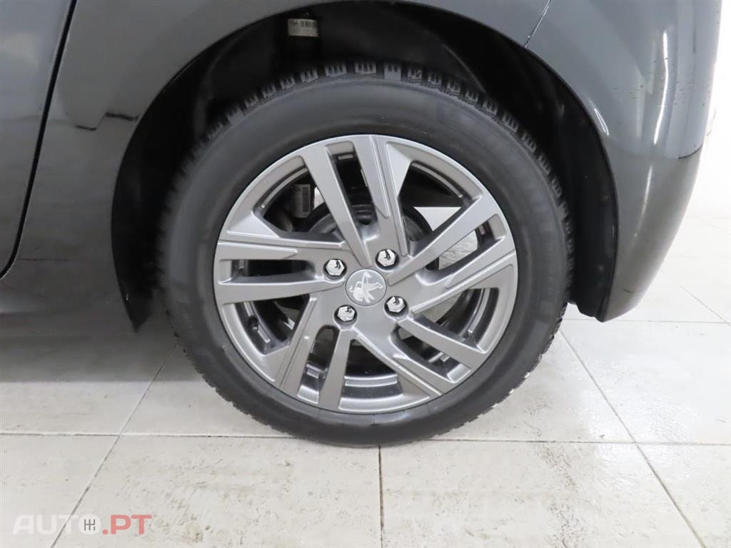Peugeot 208 1.2 PureTech Active Pack