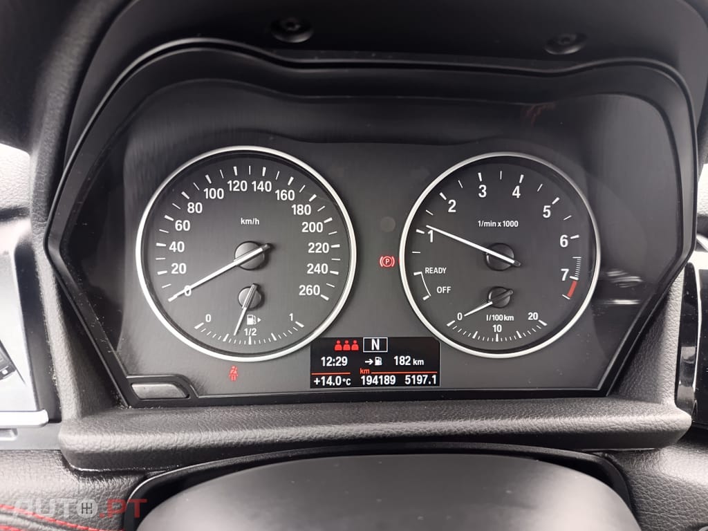 BMW 218 i Sport Line