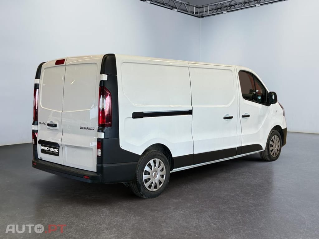 Renault Trafic 2.0 dCi L2H1 1.3T Grand Confort