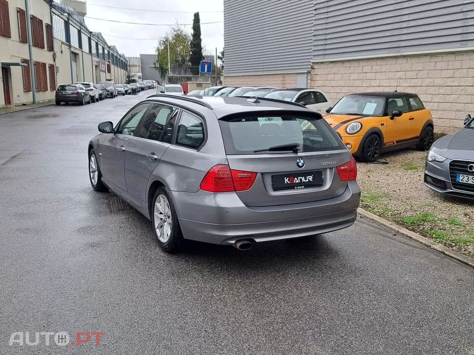 BMW 320 d Touring LifeStyle Auto
