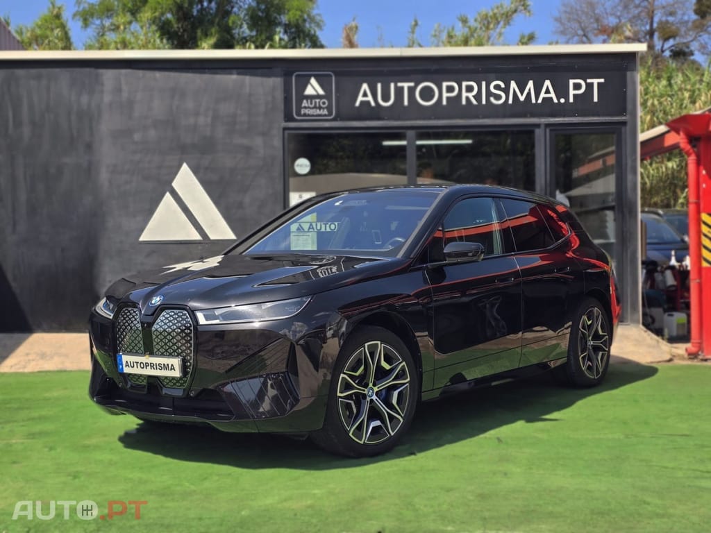 BMW iX xDrive 50