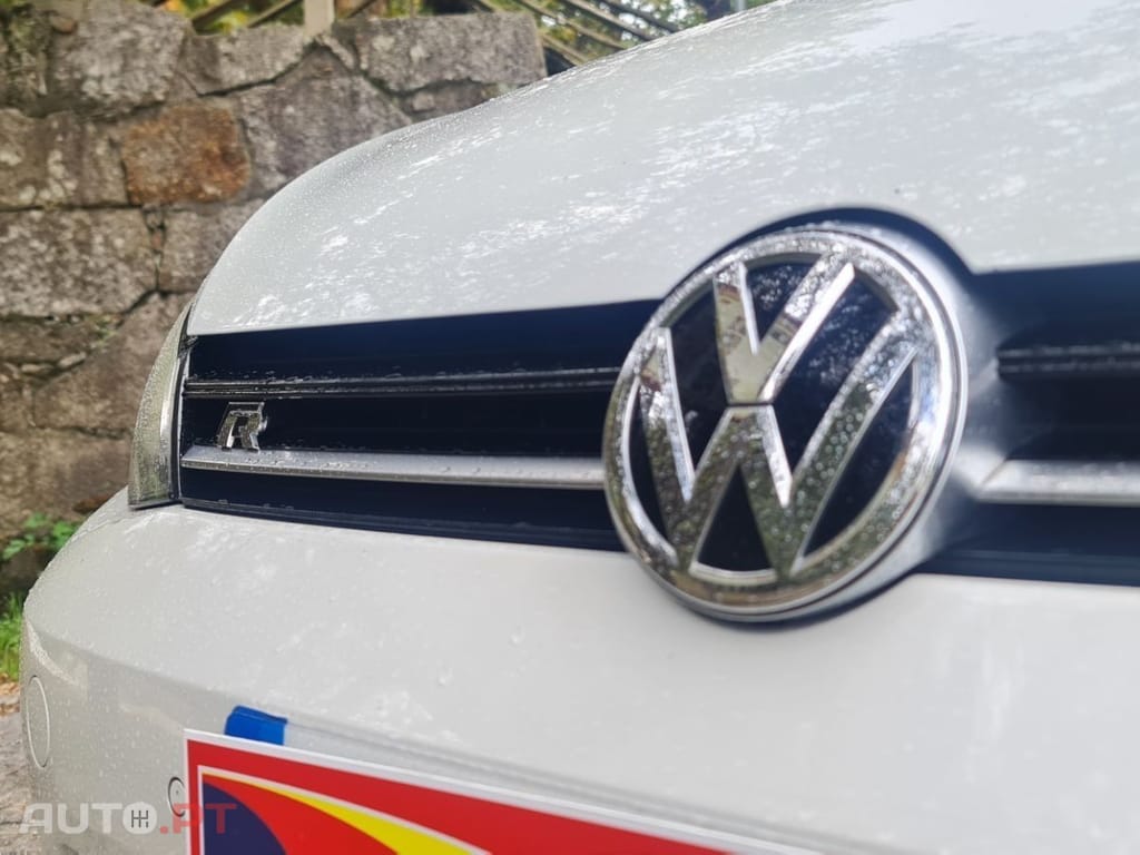 Volkswagen Golf 2.0 TSi R