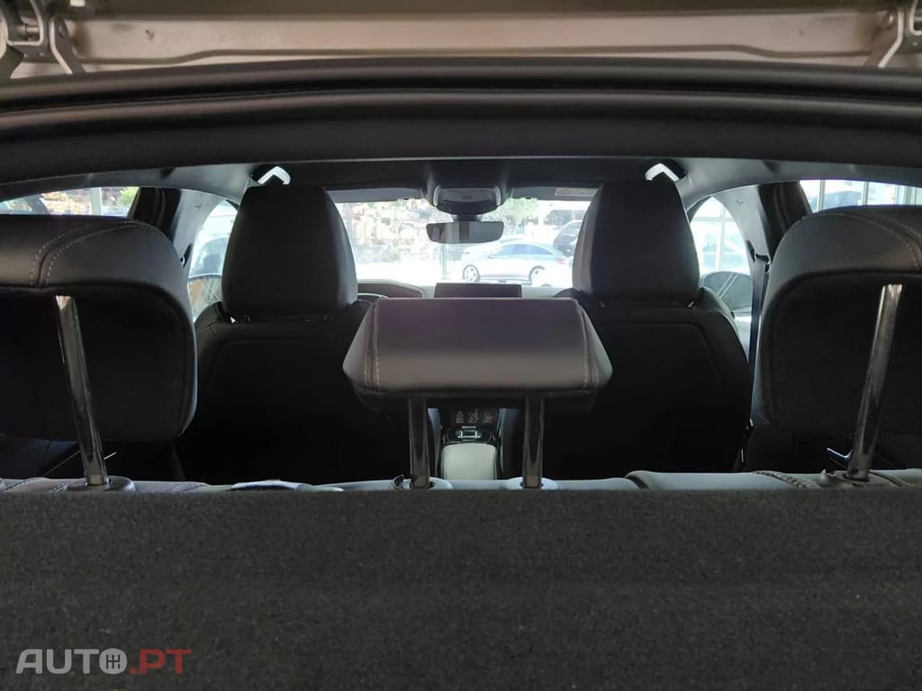 Peugeot e-208 50 kWh GT Line — fotografia 7