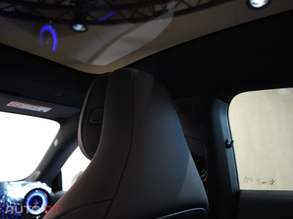 Mercedes-Benz CLA 250 com tecnologia EQ
