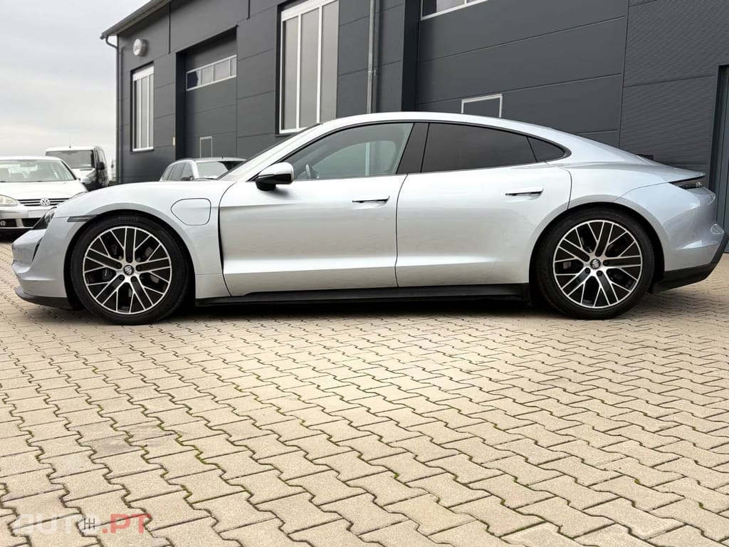 Porsche Taycan Performance Plus