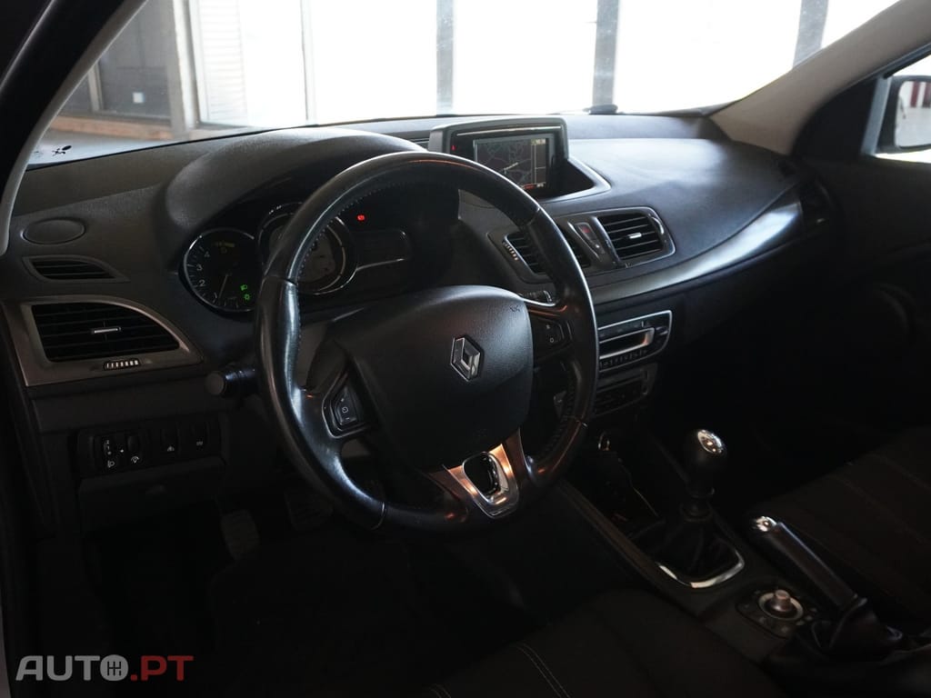 Renault Mégane Sport Tourer 1.5 dCi Dynamique — fotografia 11