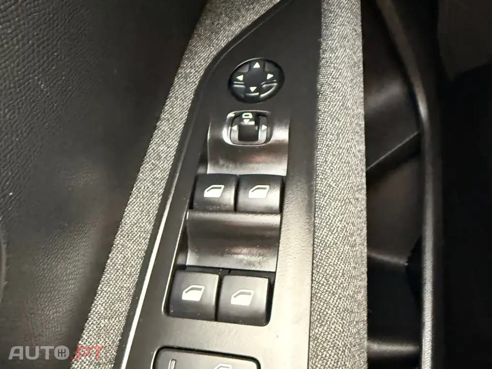 Peugeot 3008 1.6 BlueHDi Allure EAT6