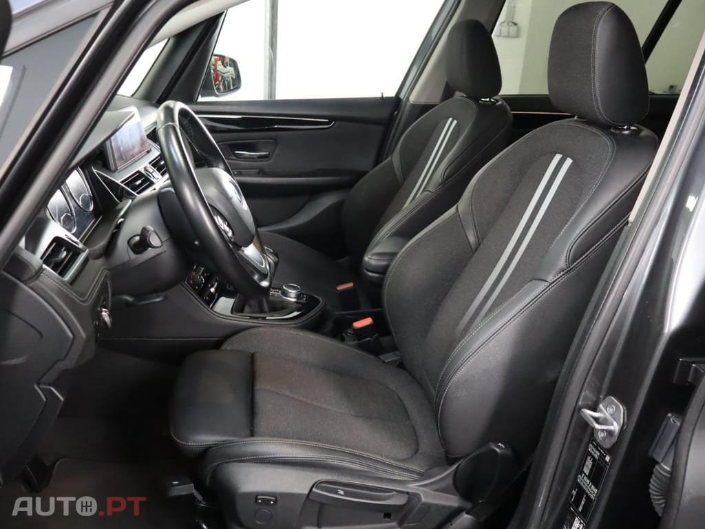 BMW 216 d Auto Line sport