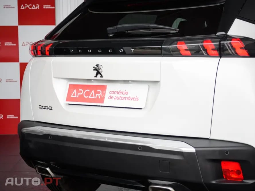 Peugeot 2008 PureTech 130 EAT8 Allure