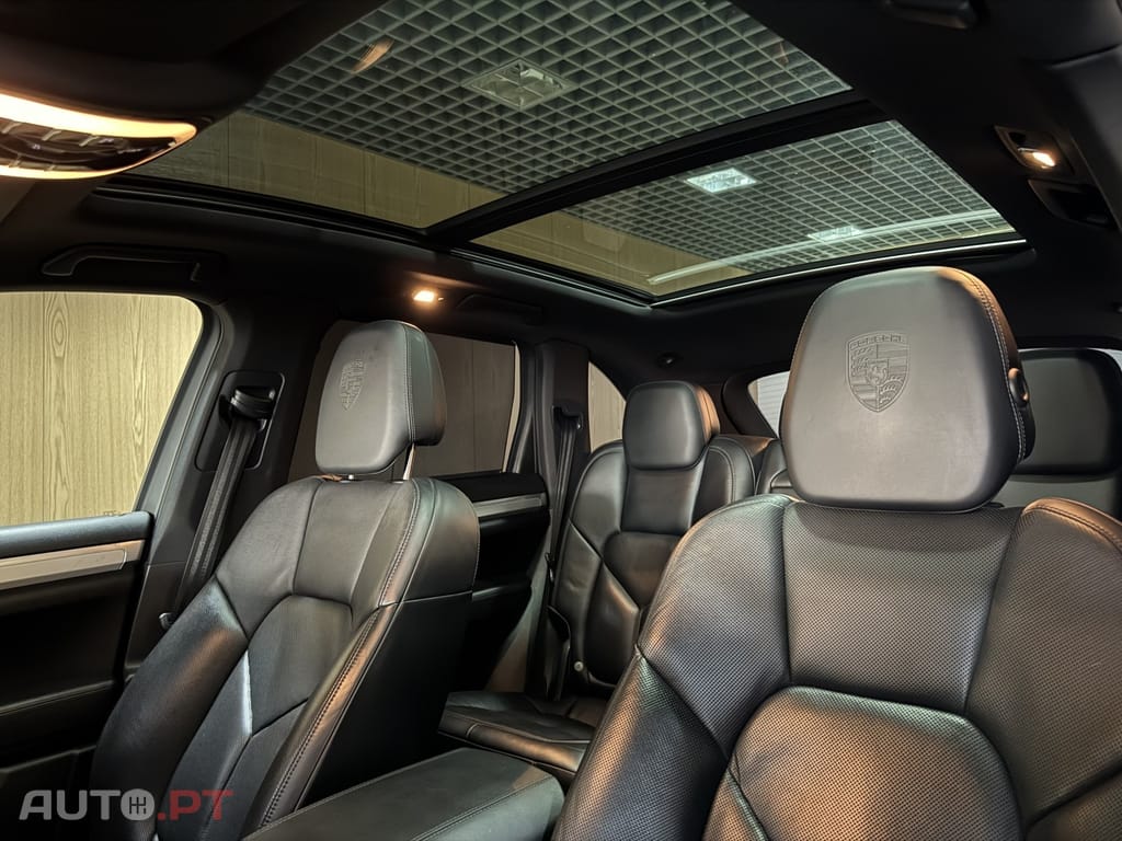 Porsche Cayenne Platinum Edition