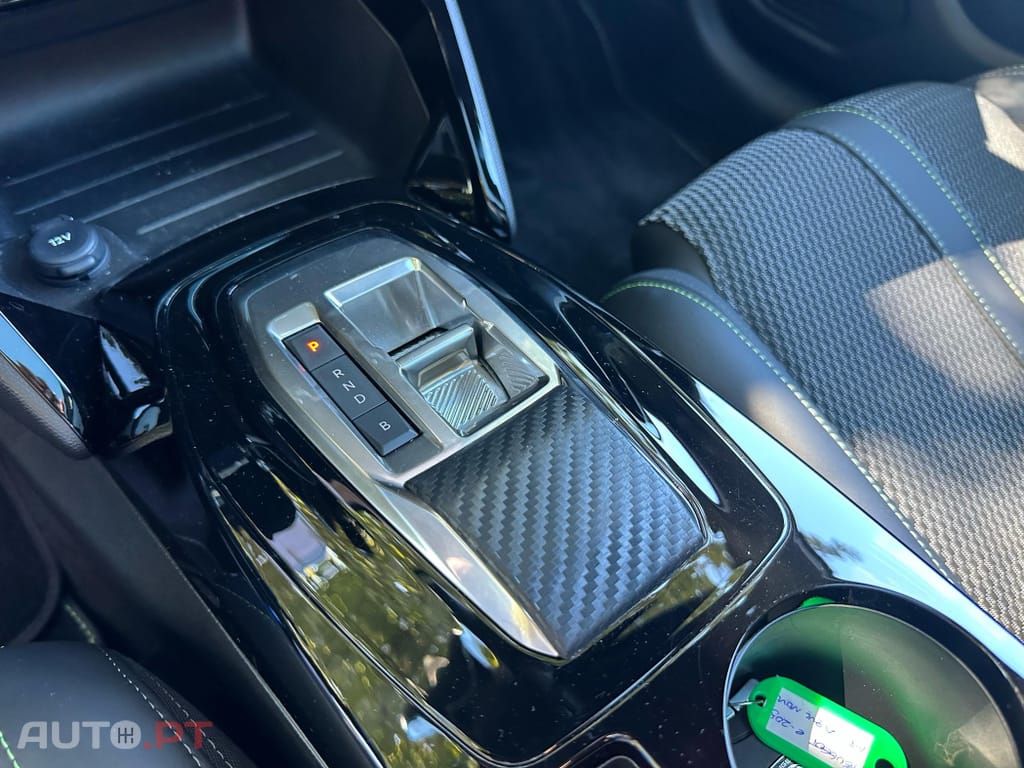 Peugeot E-208 51 kWh GT
