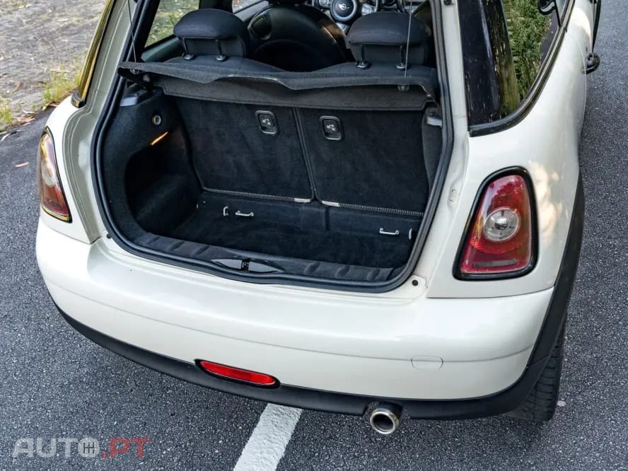 MINI Cooper Cooper D