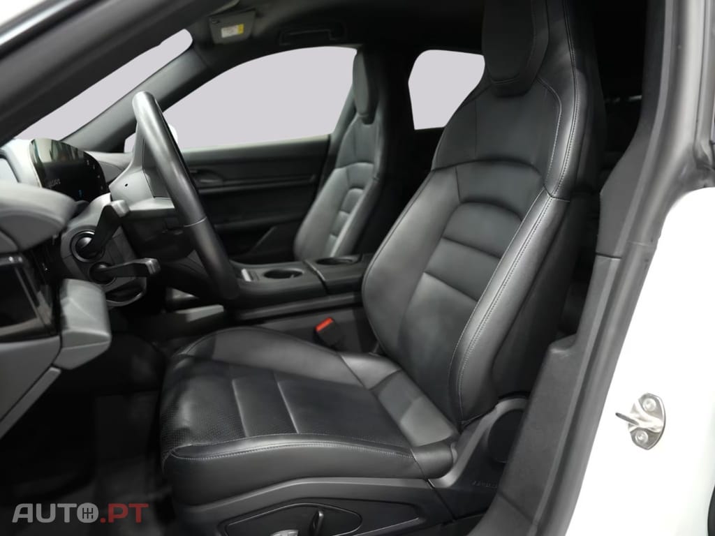 Porsche Taycan I.V.A DEDUTIVEL