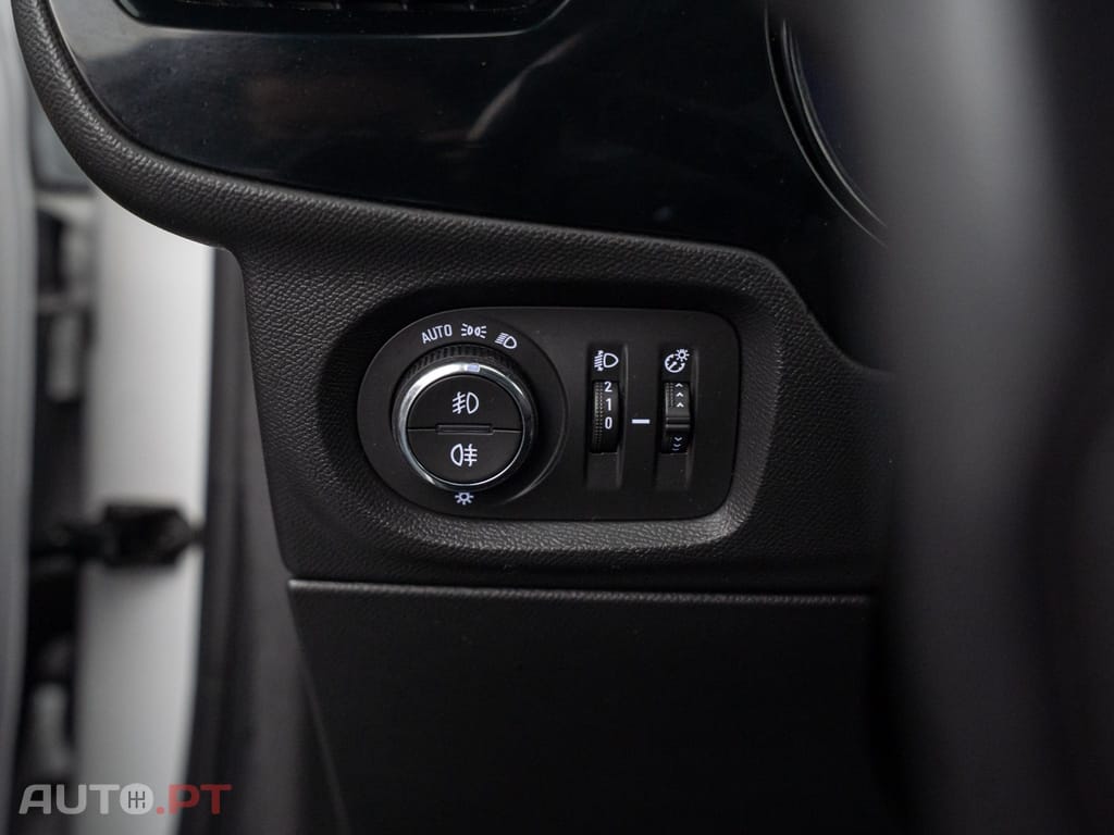 Opel Corsa-E Business