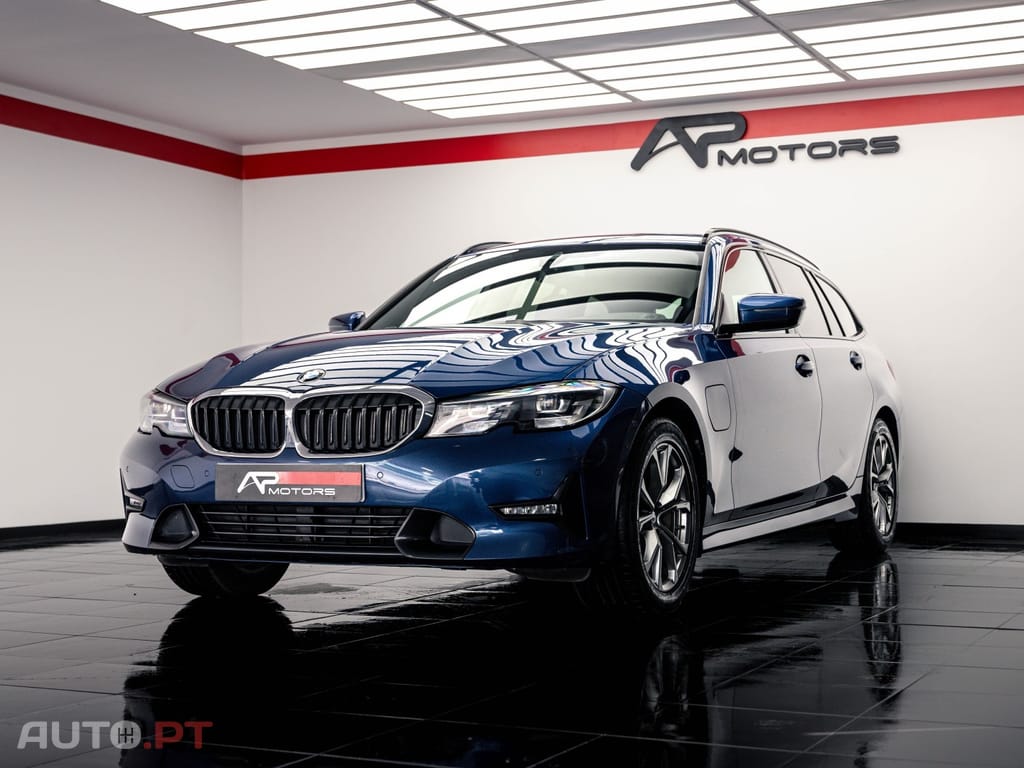 BMW 330 e Touring Line Sport Auto