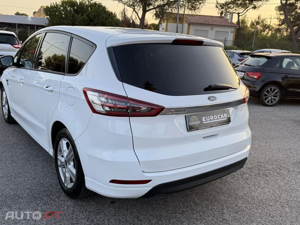 Ford S-Max 2.0 TDCi Titanium