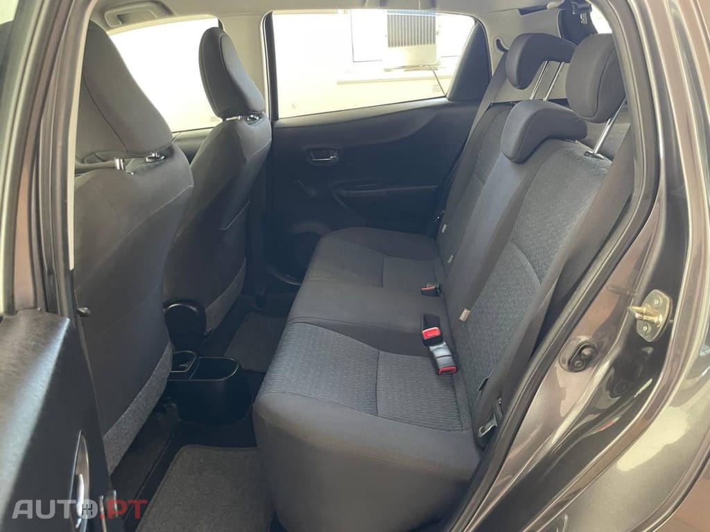 Toyota Yaris 1.0 VVT-i ACtive+AC