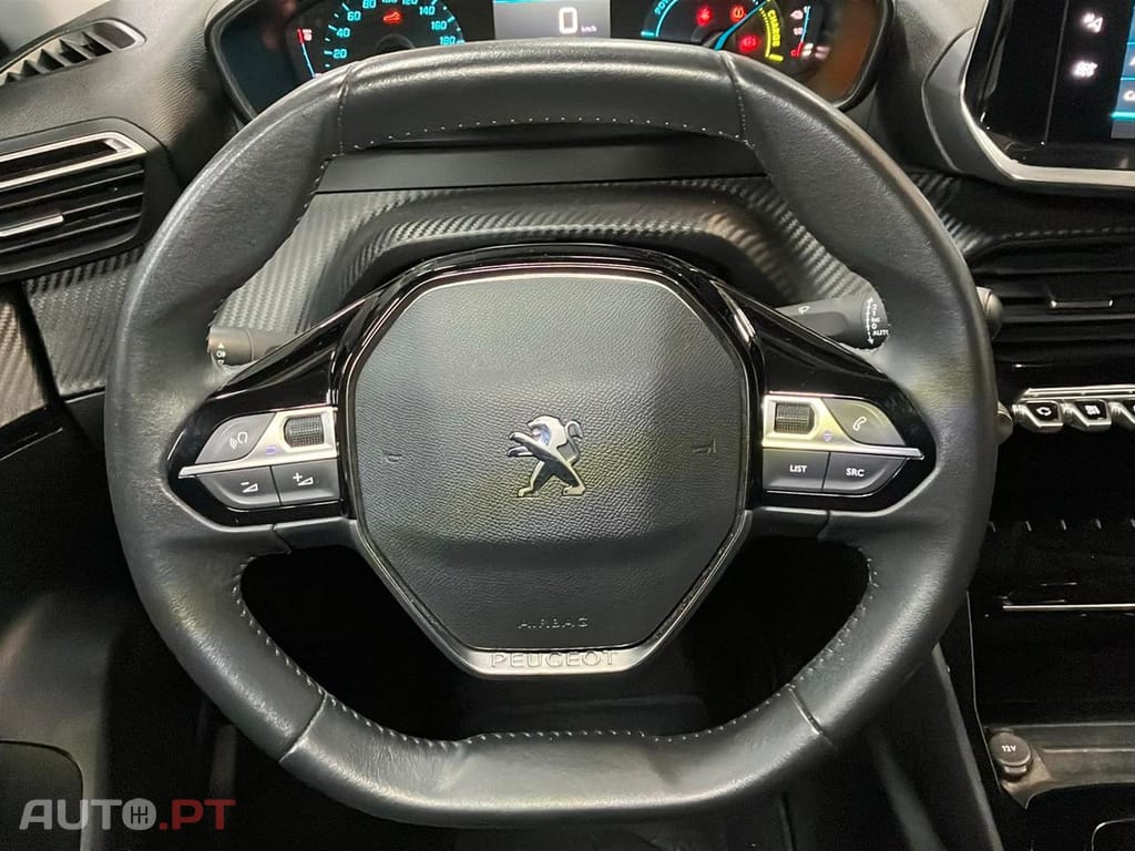 Peugeot E-2008 50 kWh Allure