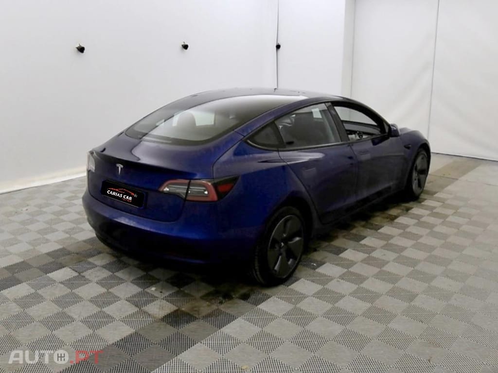 Tesla Model 3 Standard Range Plus RWD