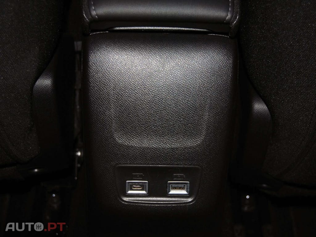 Peugeot 208 1.2 Hybrid Allure e-DCS6