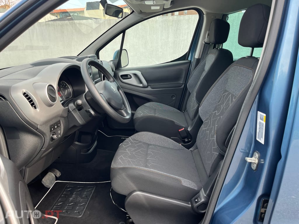 Peugeot E-Partner 50 kWh Premium Standard