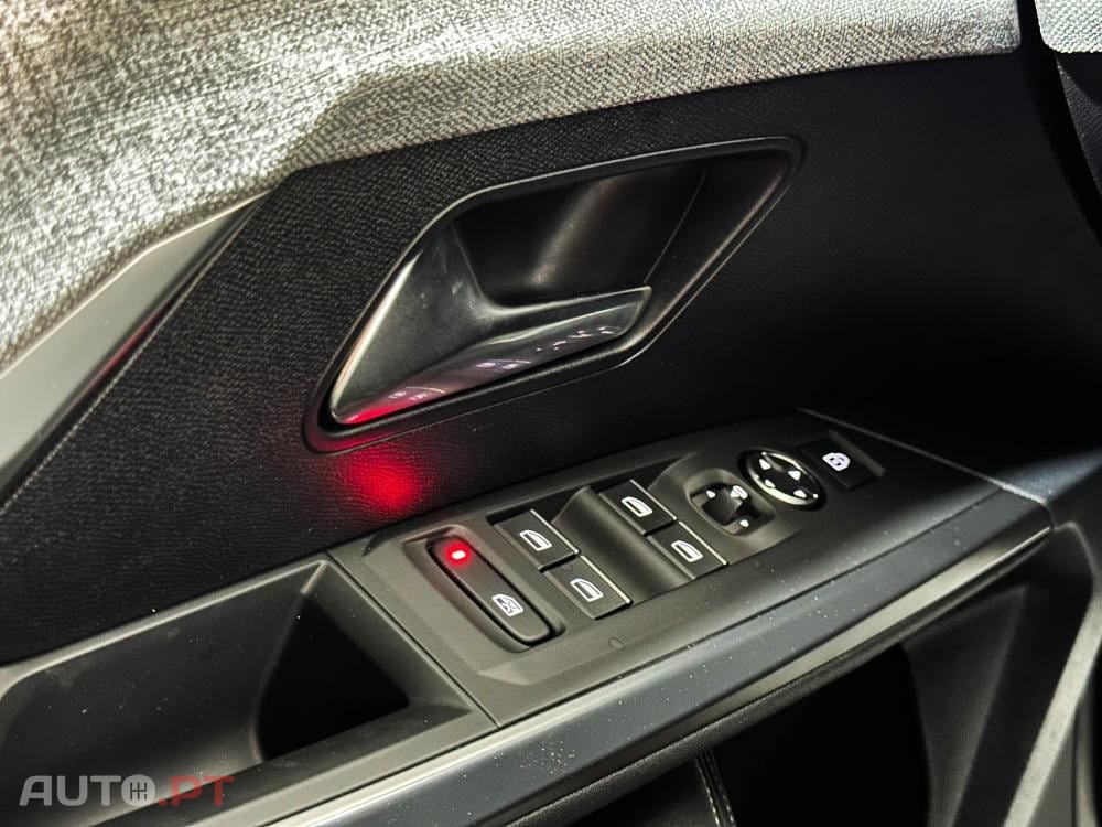 Peugeot E-3008 73 kWh Allure