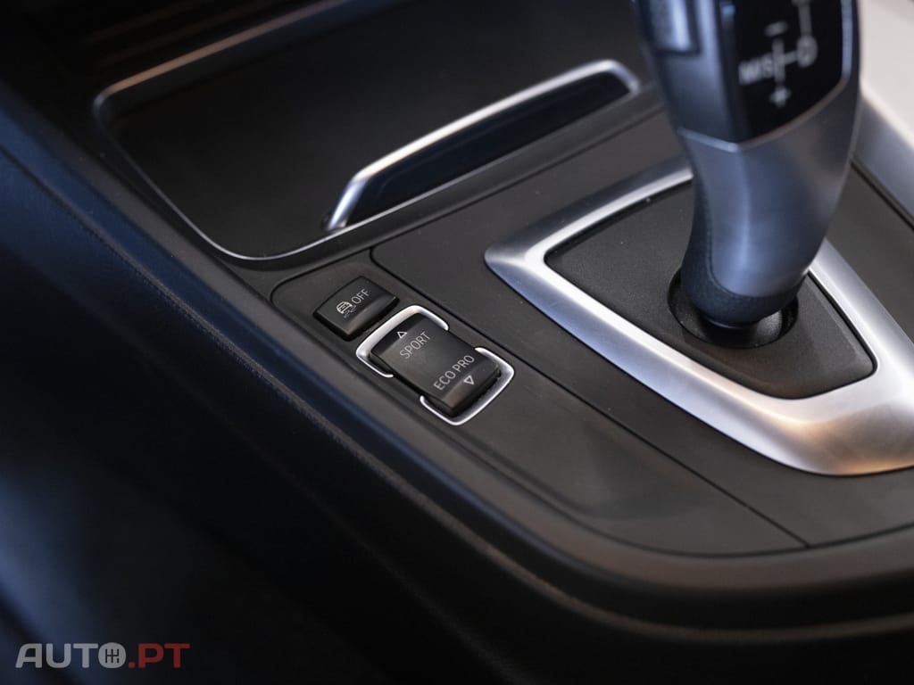 BMW 420 d Pack Desportivo M Auto