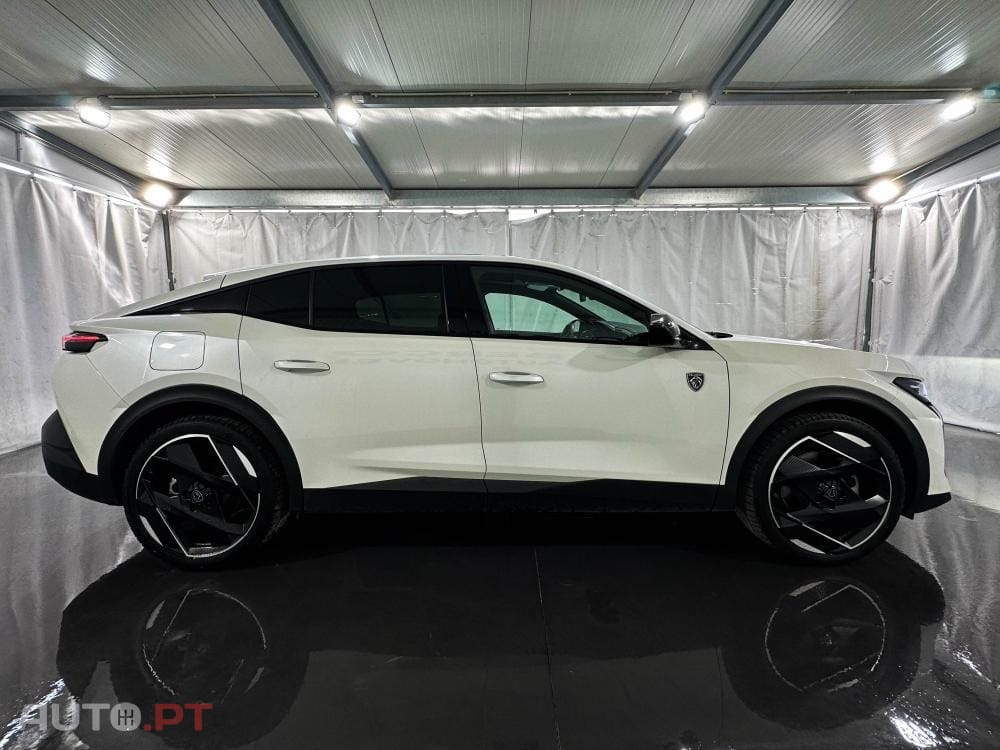 Peugeot 408 1.6 Hybrid GT e-EAT8