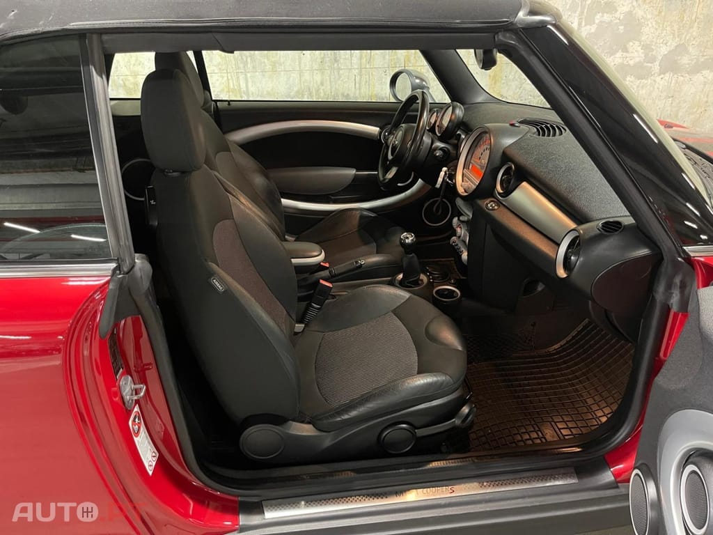 MINI Cabrio Cooper S