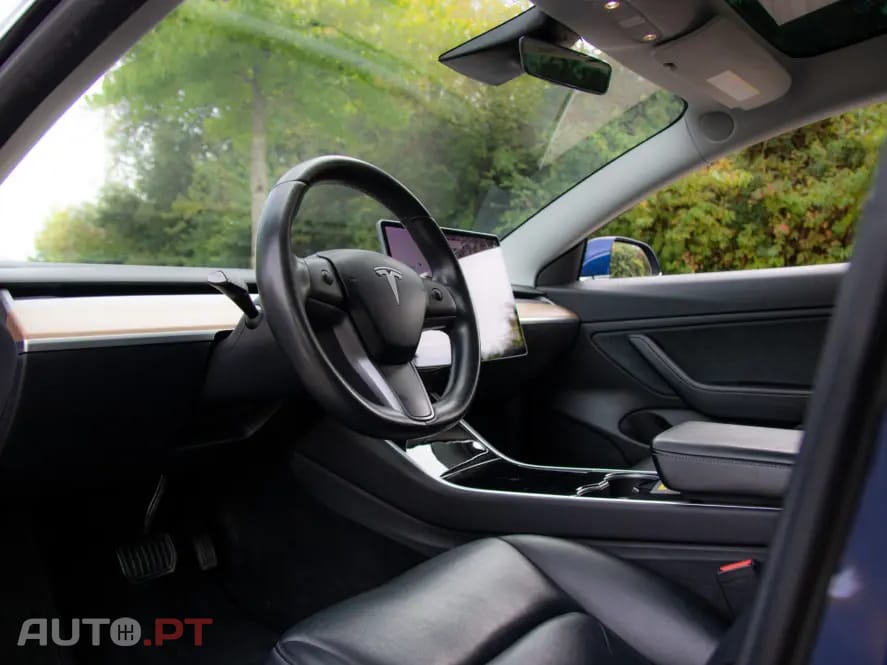 Tesla Model 3 Long-Range Dual Motor AWD
