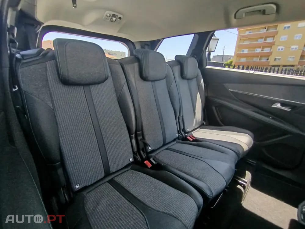 Peugeot 5008 1.2 PureTech Allure Pack