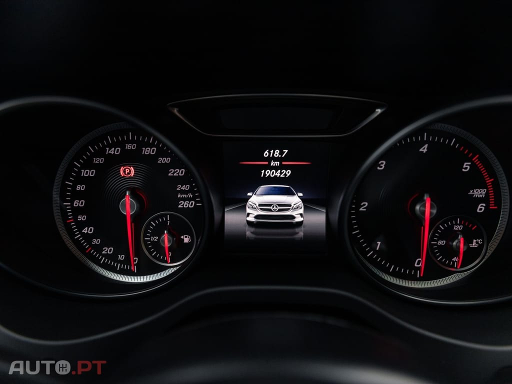 Mercedes-Benz CLA 220 d Shooting Brake Urban Aut.