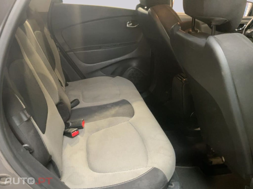 Renault Captur 1.2 TCe Energy Zen EDC 