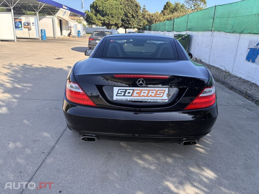 Mercedes-Benz SLK 200 BlueEFFICIENCY 7G-TRONIC Edition 1