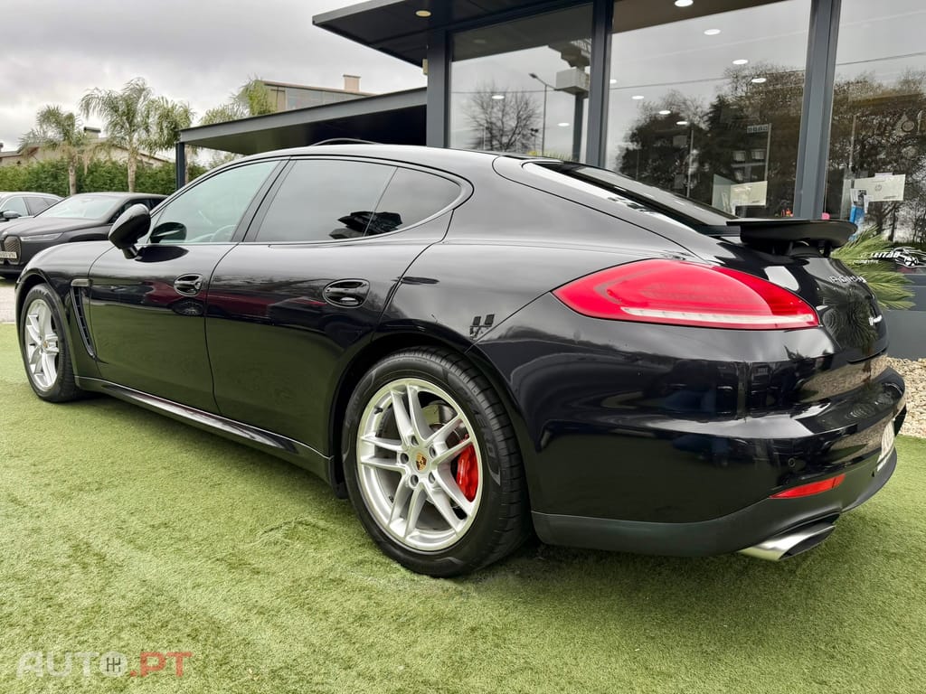 Porsche Panamera Standard