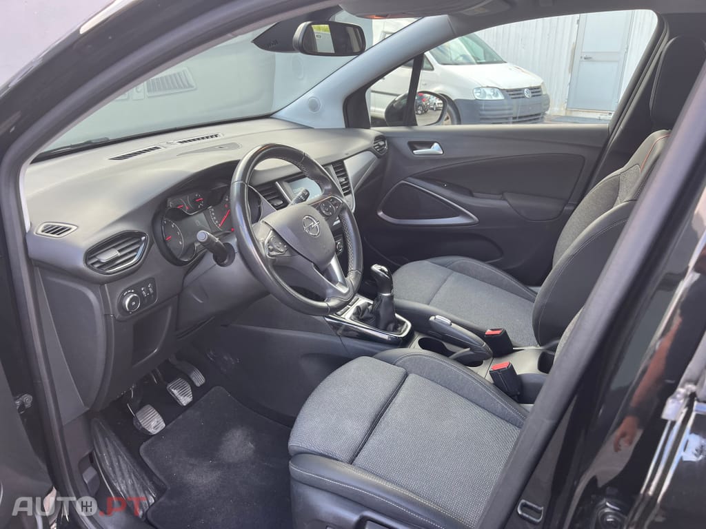 Opel Crossland X 1.2 Inovação