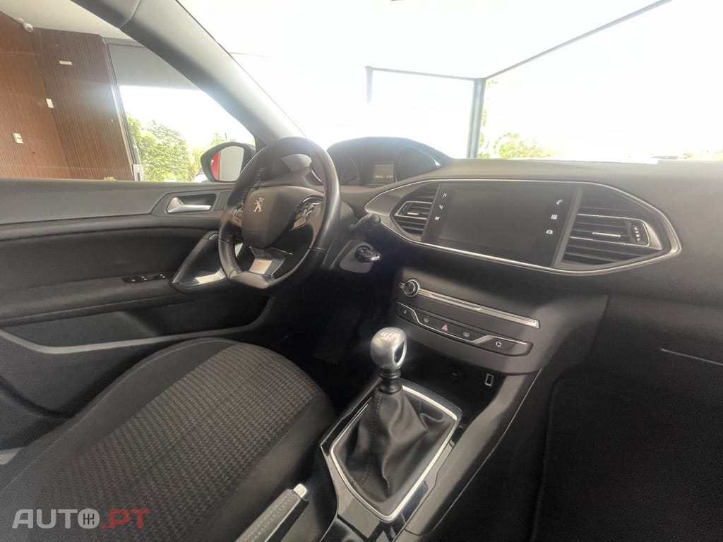 Peugeot 308 1.5 BlueHDi Style