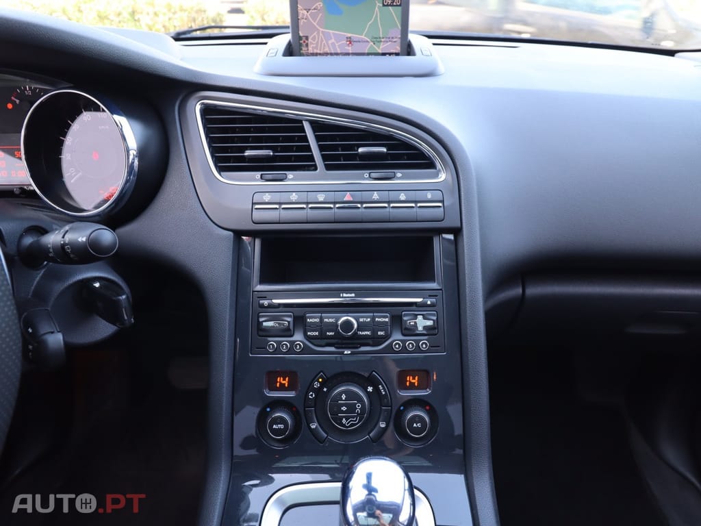 Peugeot 5008 1.6 E-HDi 7L Active 2-Tronic