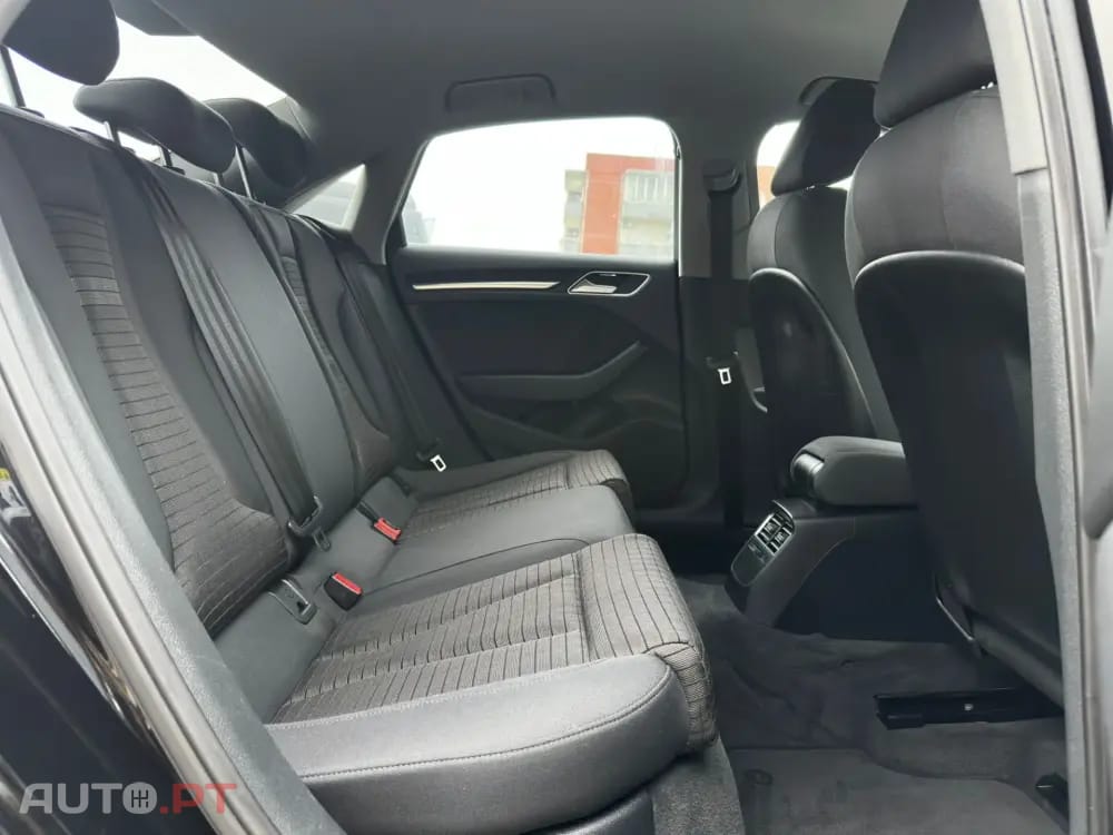 Audi A3 1.6 TDI S-line S tronic