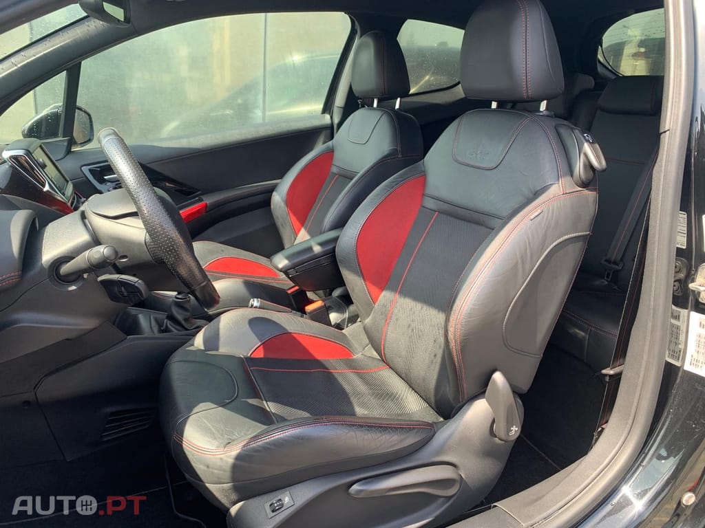 Peugeot 208 1.6 THP GTi
