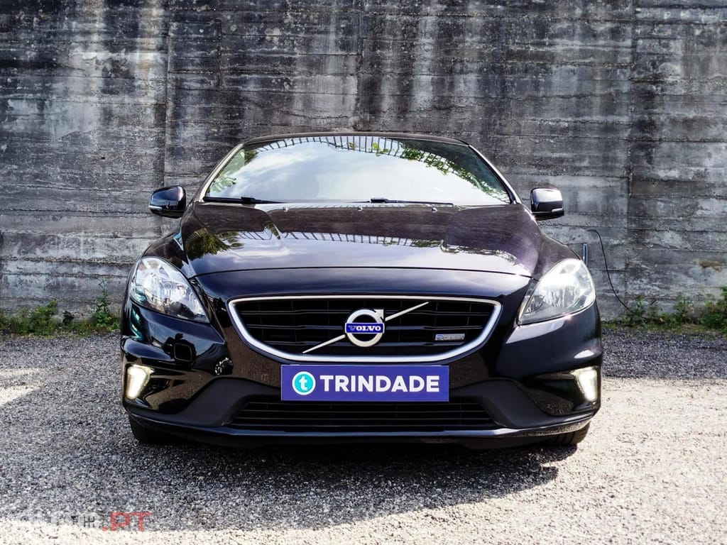 Volvo V40 2.0 D4 R-Design