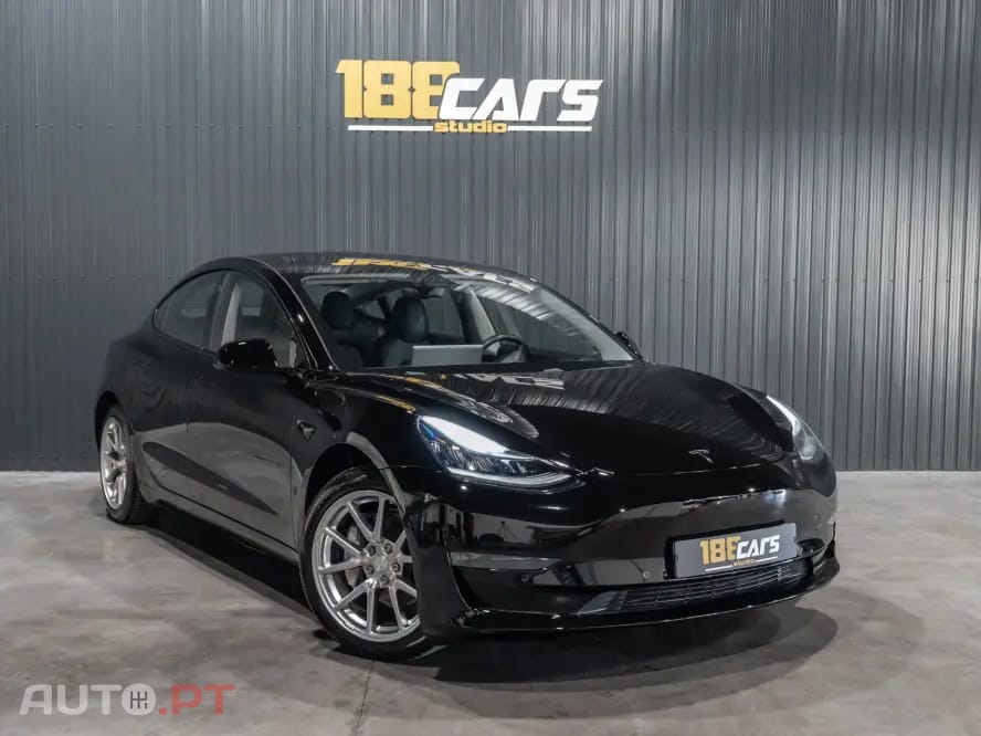 Tesla Model 3 Long-Range Dual Motor AWD