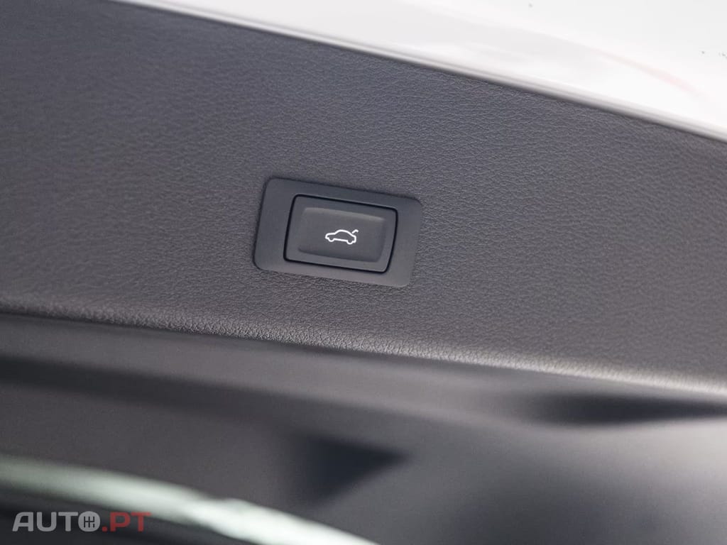 Audi E-Tron 55 quattro S Line I.V.A DEDUTIVEL 