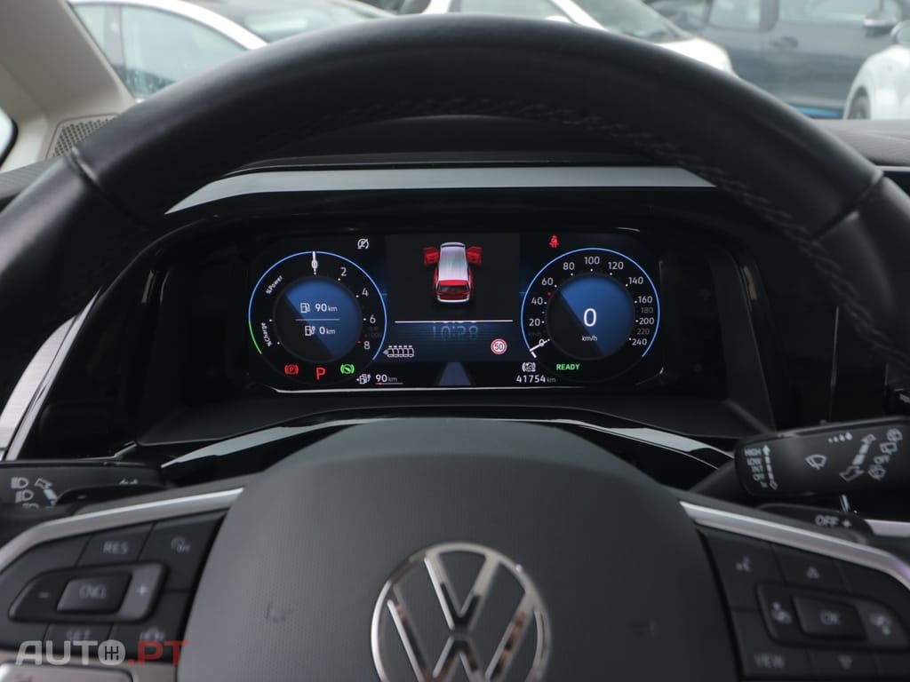 Volkswagen Multivan 1.4 TSI e-Hybrid Style DSG