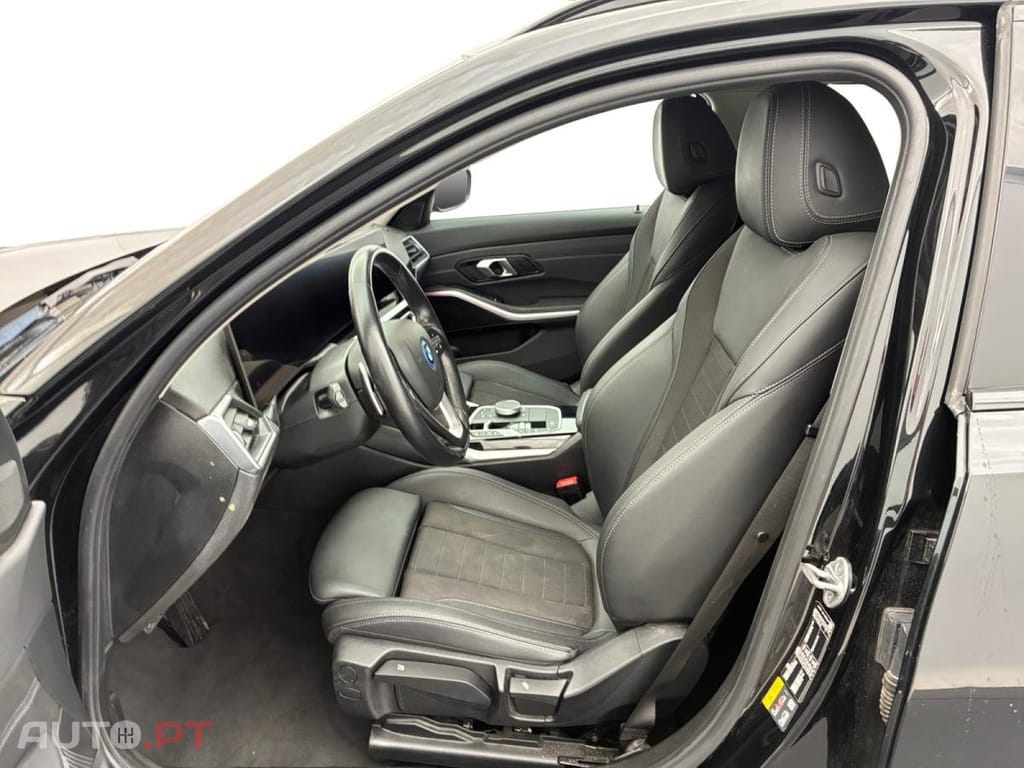 BMW 320 e Touring xDrive Business Design
