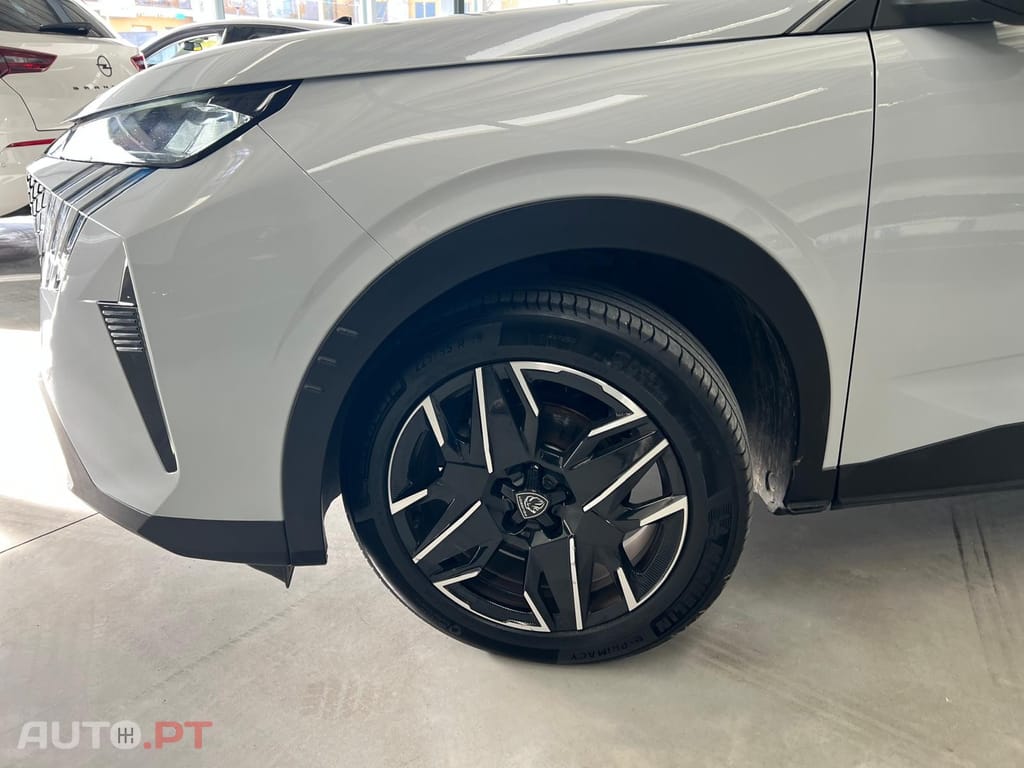 Peugeot 3008 1.2 Hybrid Allure Pack e-DCS6