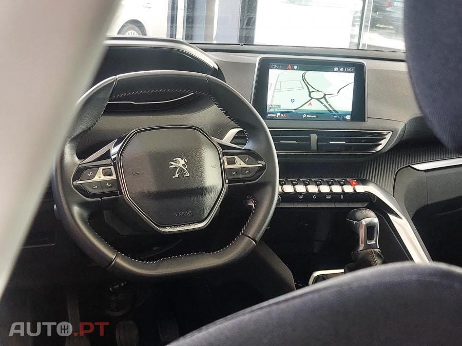 Peugeot 3008 1.5 BlueHDi Active — fotografia 11